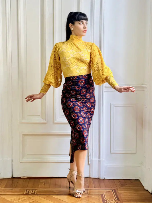 Conjunto amarillo y flores – Top París y Falda Smoking